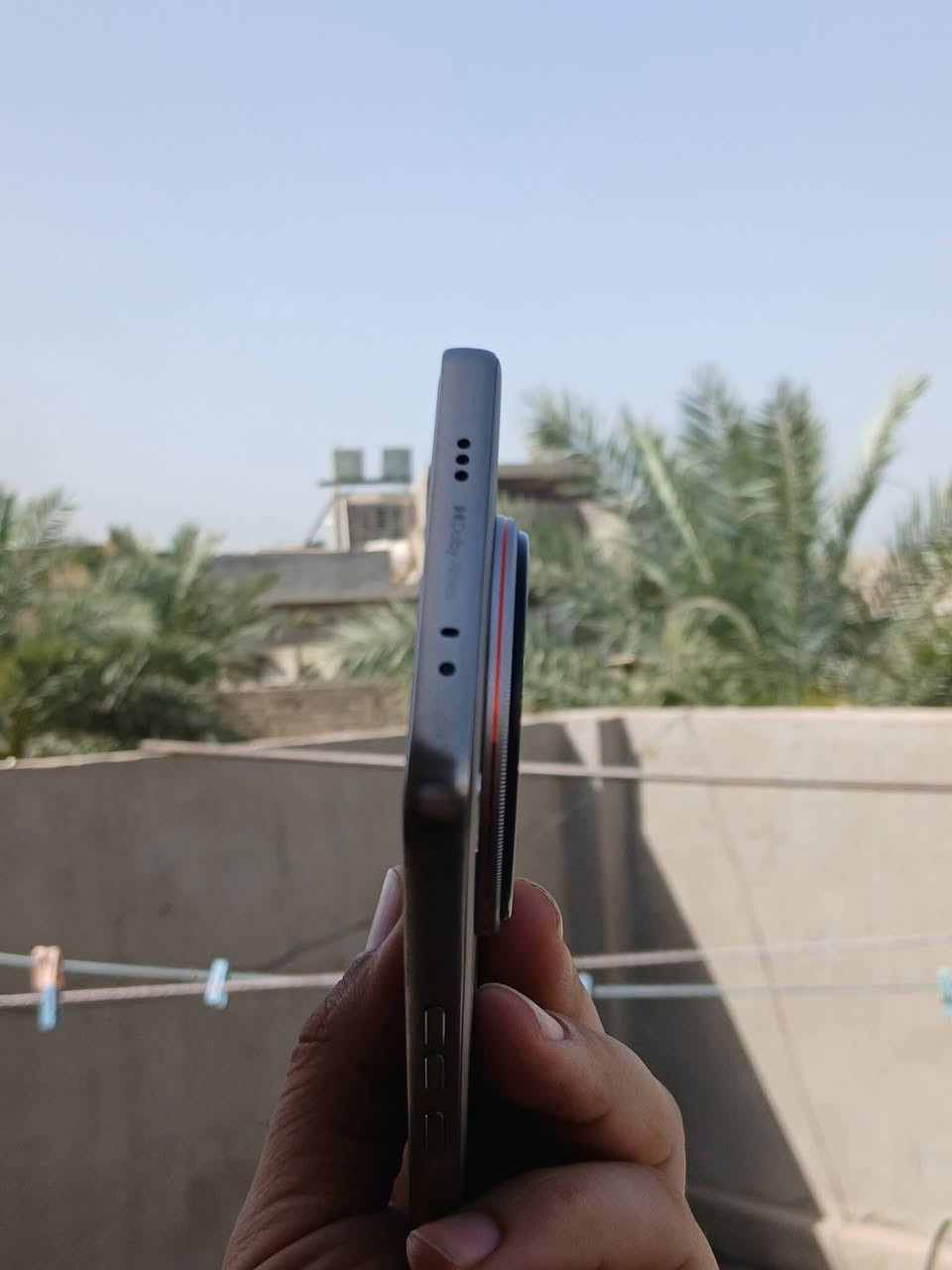 سلام عليكم تكنو كامون 40 بريميم 5g تلفون توفر ب 4 قطع موصفات جهاز :
{{{المعالج: MediaTek Dimensity 8350 Ultimate AI (يدعم شبكات 5G).

الشاشة: AMOLED قياس 6.67 إنج بدقة 1.5K (1260×2800)، ومعدل تحديث 144Hz، مع حماية Corning Gorilla Glass 7i
الذاكرة: 12 جيجابايت RAM + 256 جيجابايت تخزين، مع توسيع RAM افتراضي حتى 24 جيجابايت

الكاميرات الخلفية:
50 ميغابكسل رئيسية (Sony LYT-701 مع OIS)
الكاميرا الأمامية: 50 ميغابكسل مع تركيز تلقائي 
البطارية: 5100mAh مع شحن سريع 70 واط
الصوت: سماعتان ستيريو مع دعم Dolby Atmos }}}
سعر جهاز خاص متوفر فقط 4 قطع للحجز وتواصل خاص يوجد توصيل لجميع محافظات مع ضمان 24 شهر #الجميع @اشاره


**إذا كنت صاحب هذا الإعلان وتريد حذفه لأي سبب، رجاءا أرسل رسالة إلى الدعم الفني**