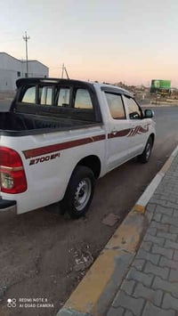 بيكم عذاري 2013  گير اوتماتيك  سياره جاهزه ما بيه  اي نقص كلها وضعك  ش...