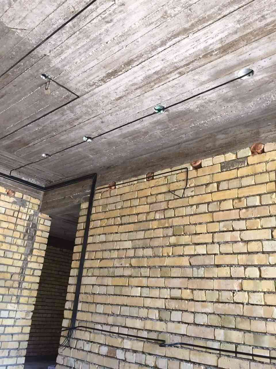 سلام عليكم كهربائي متفرغ من بغداد اشتغل بوري سمنز رقمي *********** ورزق ع الله واتساب ***********
