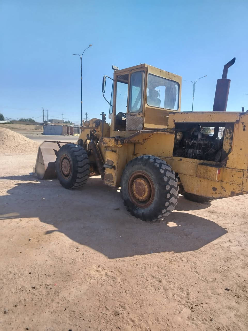 للبيع شفل عادي مويل ٨١ مكينه بي رقمه بصره الماني مكانه فلوجه ***********و ***********
