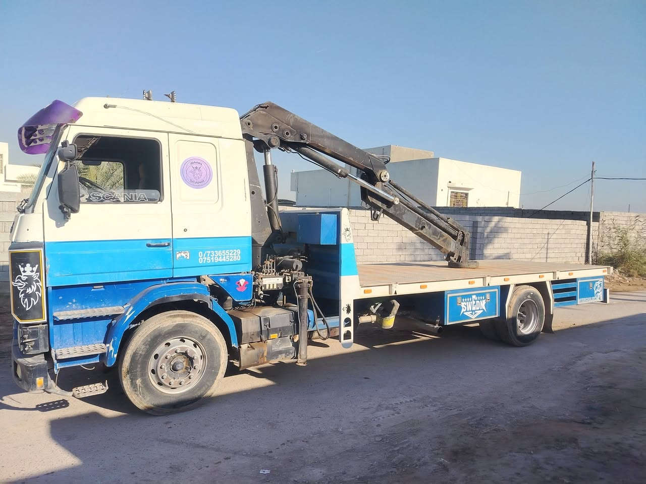 سكانيا مشلح موديل 1990 سنويه جديد تنتهي 2030 بأسمي تحويل ثاني يوم كرين 6طن 3سلايت مكفول لا فطر ولا لحيم شاصي مبطن السيارة تك مو سنكل مكان السيارة بغداد  أستفسار أكثر أتصل ***********
