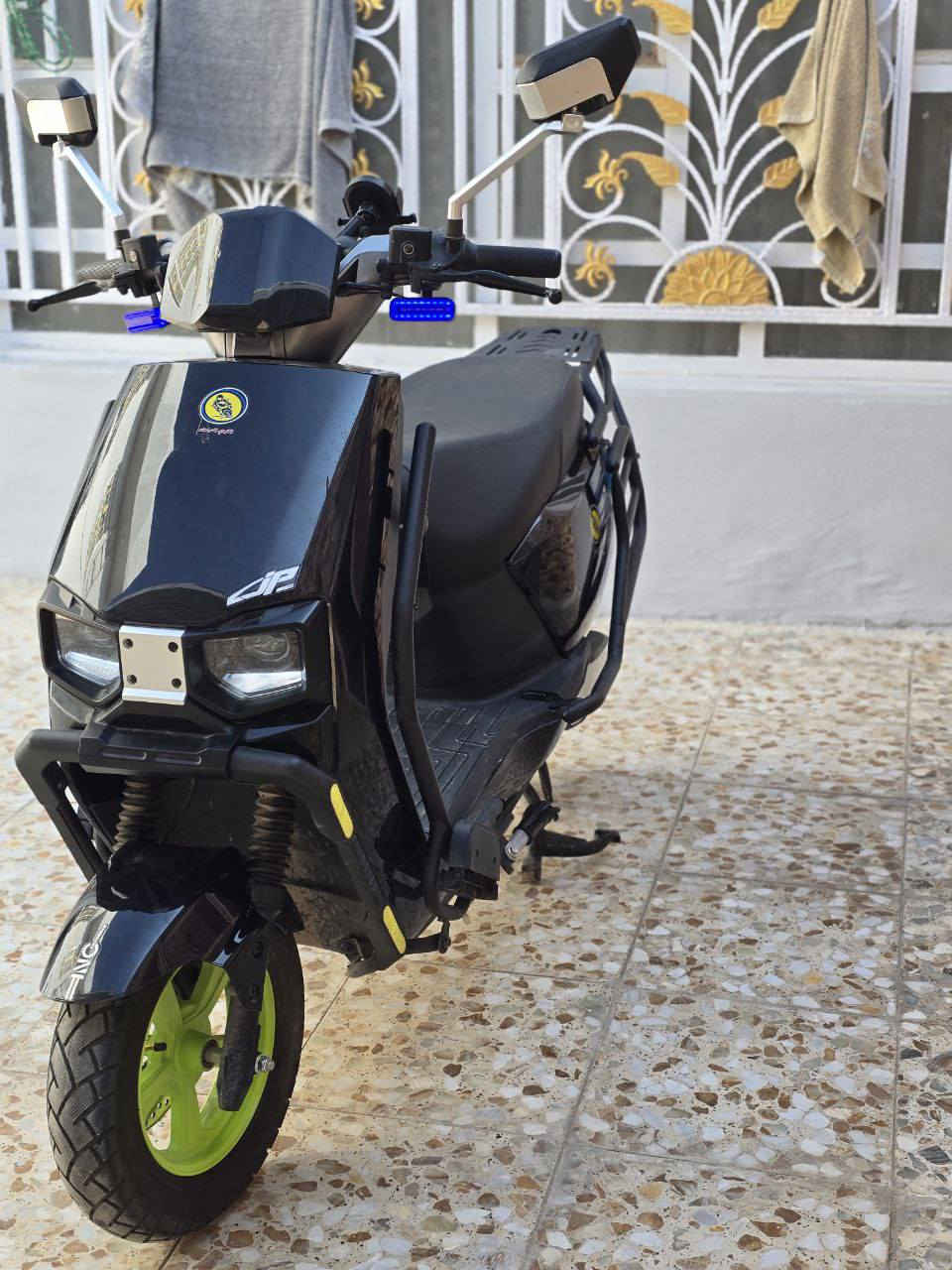 دراجة شحن مواصفات عالمية 
للبيع او مراوس بموبايل او بلي 5 او لابتوب
التواصل *********** 
المكان الديوانية _اسكان
