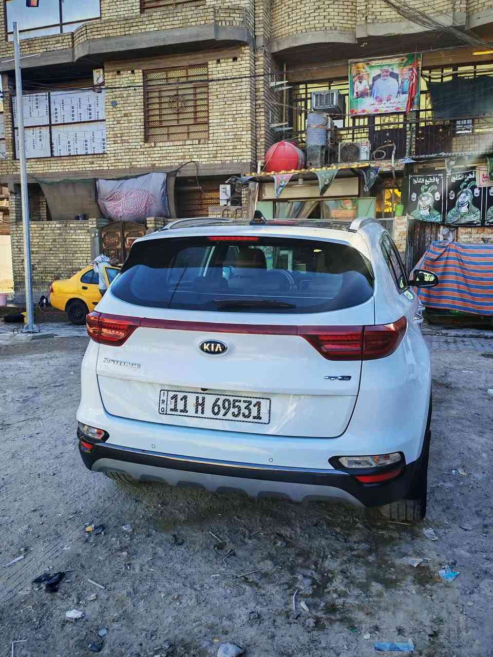 سلام عليكم شباب سبورتج 2021 سياره فول للخير من كلشي  سياره خليجي مكينه GT مكينه 2000 سياره بدون حادث
***********
