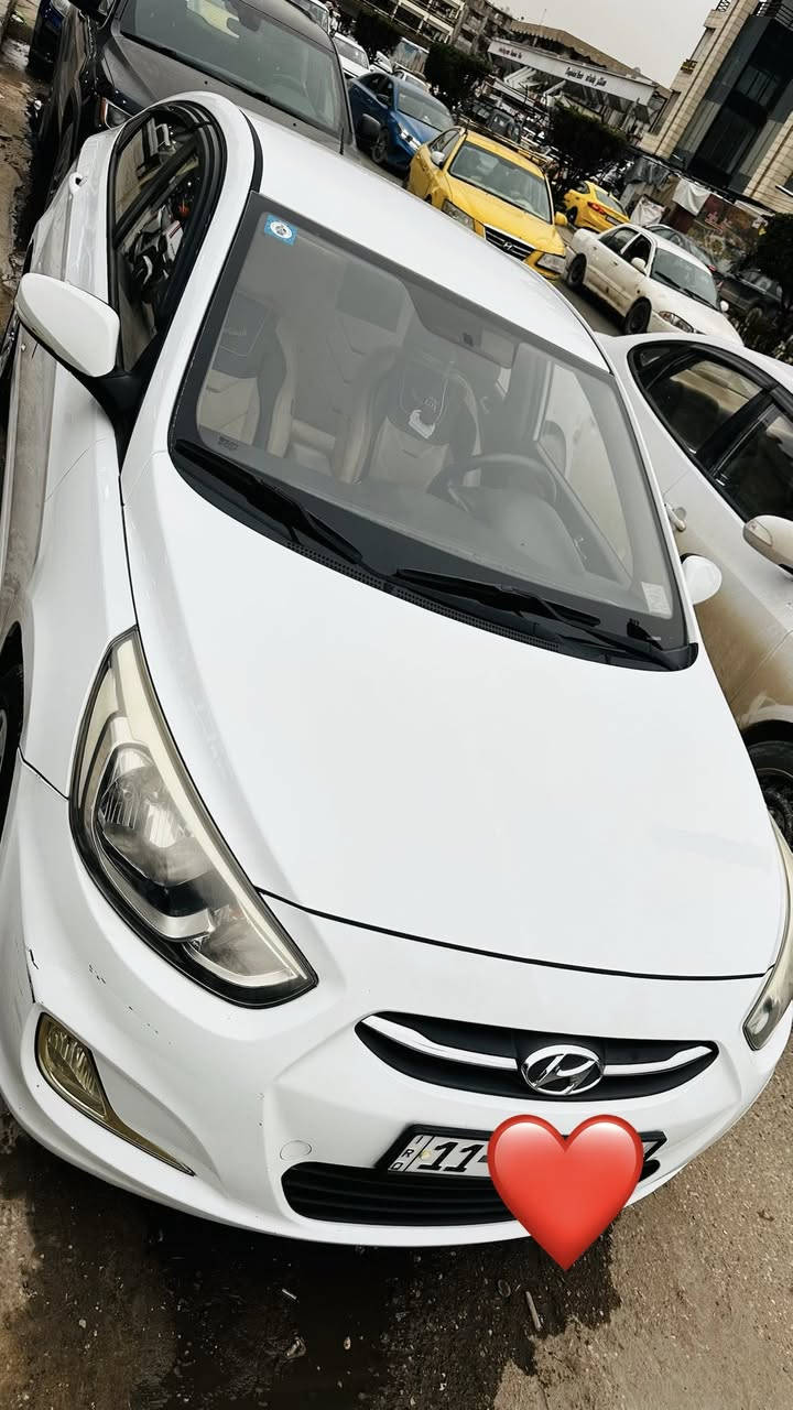 السلام عليكم
اكسنت مظلع 2016
محرك  1400
نضام Eco اشاير بالمري كير ومحرك مكفولات الصدر جديد تايرات جديده تبريد ثلج السياره كلش نضيفه ارضيه مغلفه جلد السياره كلش نضيف 
السعر 105 وبيه مجال للطيبين 
العنوان بغداد ***********
