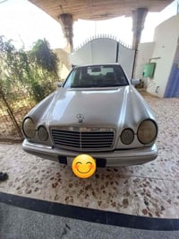 مرسيدس ١٩٩٧ • محرك V • فتحة سقف