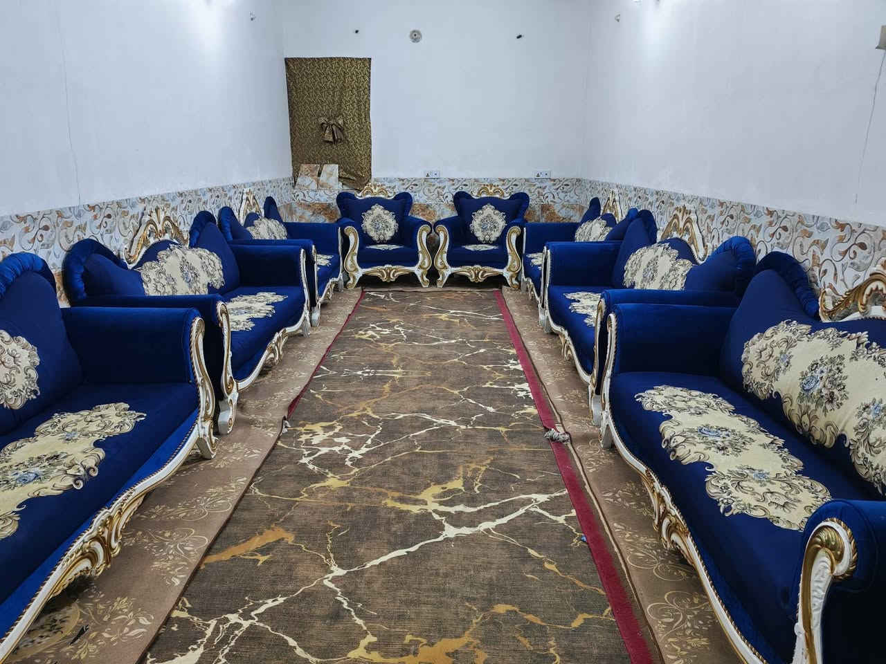 تخم تركي20 مقعد حيل نضيف مابي اي ضرر السعر825 العنوان كربلاء بدايه الامن الداخلي يوجد توصيل داخل كربلاء ***********
