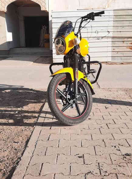 مكلف بل نشر  اخون ديوان سلونك مديل 24 وضع شركه اخو جديد لون يخبل مكاتبه وسويج واحد فقط دراجه مال بيت ضاغطه معروفه فول مكاني مجمع الدور السعر مليون و 170 وبي مجال لطبين خابر ودلل ***********.
