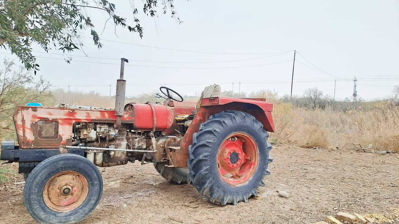 سلام عليكم عنتر للبيع مكينه جاهزه محرك كير اكسل هيدروليك تخم تاير موديل 85 سعر 3 ونص وبيه مجال للطيبين 
***********
/***********
شراي يتصل واسط قضاء الحي
