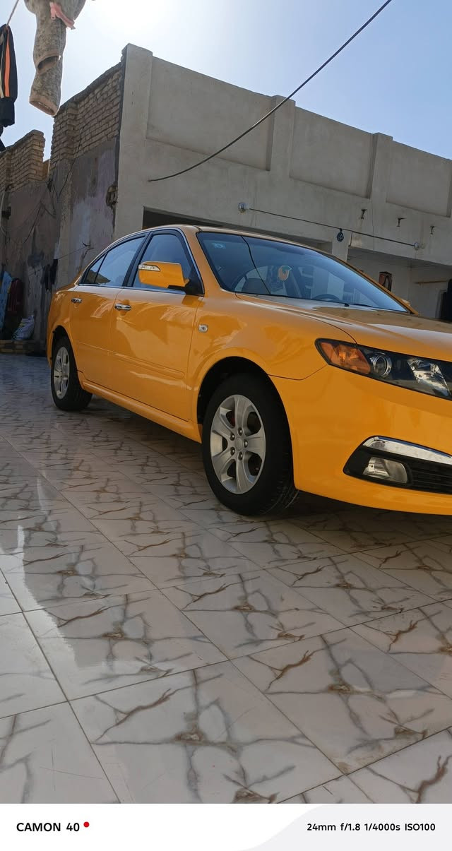 سلام عليكم سياره اوبتيمه للبيع كفاله سياره خليجي مصبوغة جماله مديل ٢٠٠٩
مكان ٠سياره الفهود  سياره فول مواصفات
***********
سعر 122 وبيه مجال بسيط
