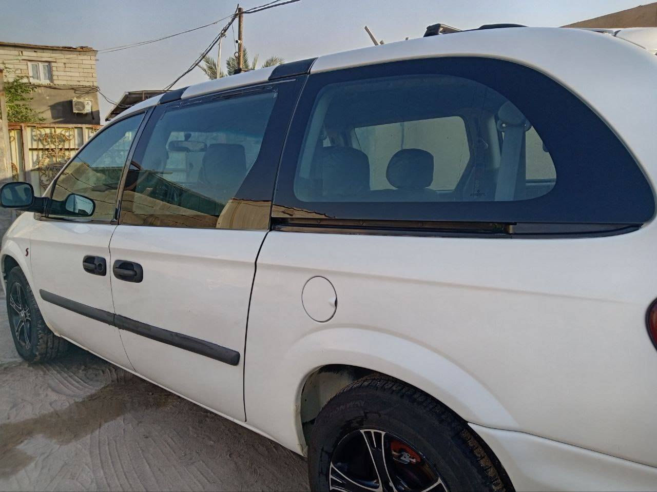 سلام عليكم دوج كرفان طويلة 2007 مصبوغة حزام والباقي جاهز رقم بغداد
موجودة في البصرة 
السعر 68
***********
