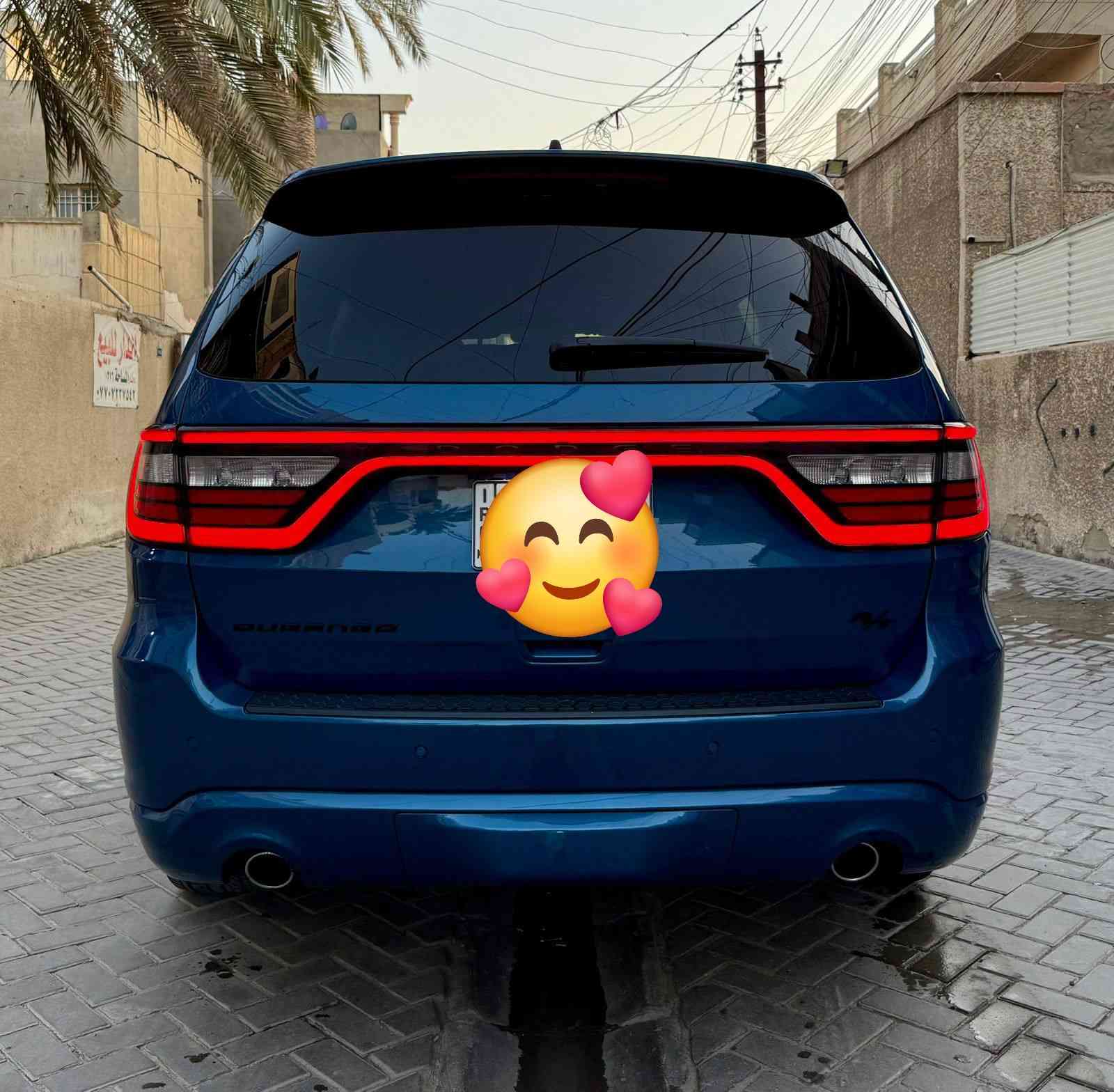 سلام عليكم 
دورنكو 24 هيمي 
فول واحد على واحد 
ماشيه 10 ميل
سياره اخت الزيرو  
سياره بدون حادث 
سرقه فقط القطع الاماميه 
للستفسار اكثر الاتصال على الارقام 
***********
***********
