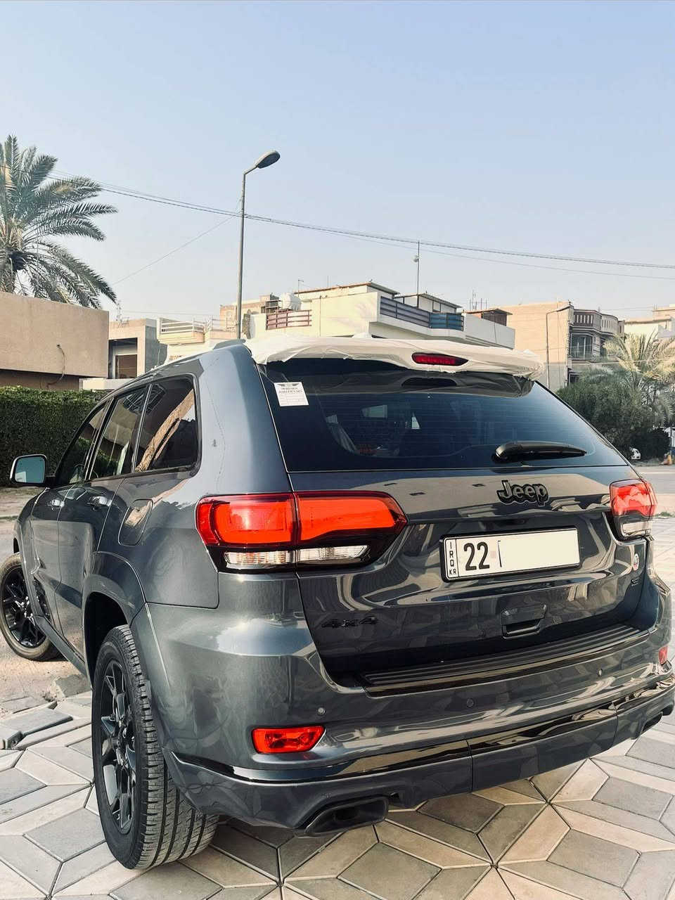 السلام عليكم 
جيب كراند شيروكي موديل 2021 
فئه s خليجي وكاله هارلم
فول مواصفات ماشيه 35800مايل
بوضع الوكاله 
الون ازرق مميز
للاستفسار اكثر الاتصال بالرقم 
***********واتساب بغداد, العراق

