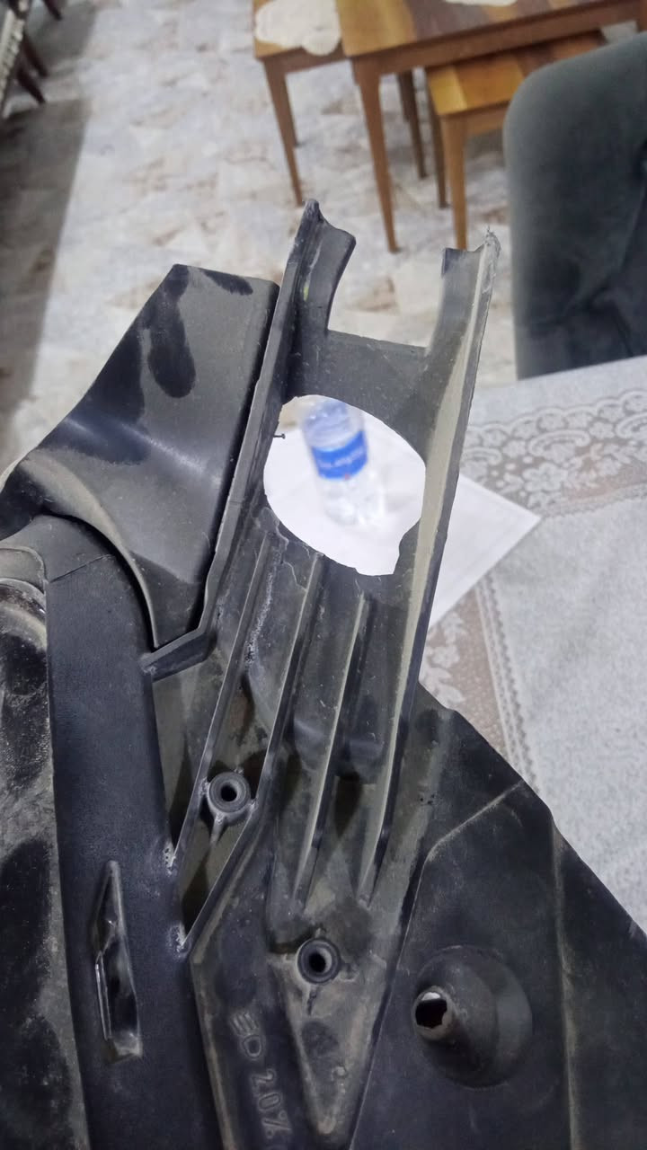 للبيع لايت تاهو موديل 23 ايمن اصلي 
سعر 200دولار 
***********
