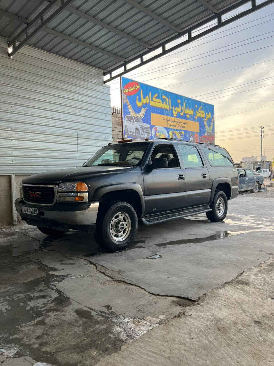 للبيع جمسي مديل2004 محرك 8100 كبير 1000 تخم تاير تبريد ثلج حداده 90% كهربائيات كل شغاله السعر 45 ***********

