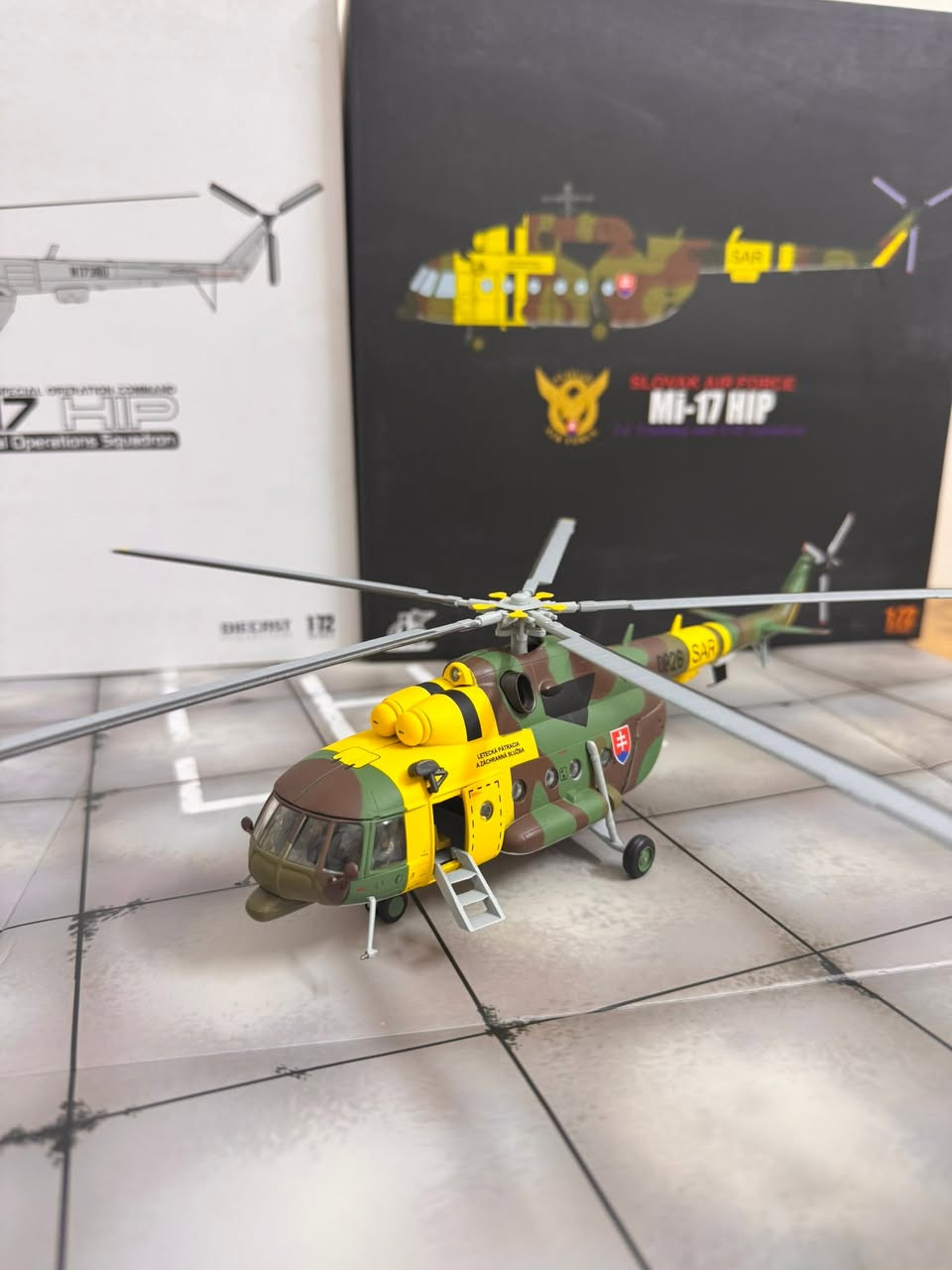 مروحية ميل مي-17
حجم 1:72
معدن بالكامل 
انتاج C Wings Force
للاستفسار دايركت

C Wings 1:72 Mil Mi-17 Hip Slovak Air Force


**إذا كنت صاحب هذا الإعلان وتريد حذفه لأي سبب، رجاءا أرسل رسالة إلى الدعم الفني**