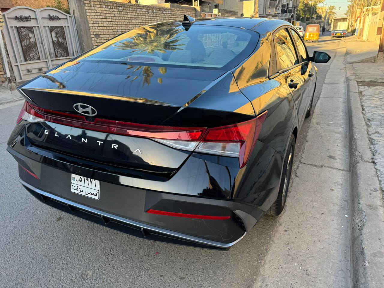 ​🚗 للبيع: النترا 2024 (اللون الملكي) 🚗
الموديل: 2024.
​اللون: أسود.
​الرقم: بغداد (ألماني إنجليزي).
​الحالة: نظيفة جداً، الحادث (الجنطة فقط) ومصلحة درجة أولى.
​المواصفات: شاشات ديجيتال، داخلية رمادية، بحالة الوكالة.
​📞 للتواصل: ***********
