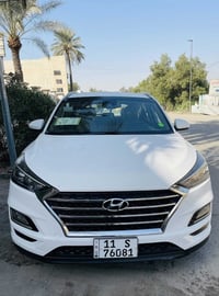 توسان 2021 فول عدا الفتحه وارد أمريكي حادثها بنيد وجاملغ سيارة نظيفة ج...