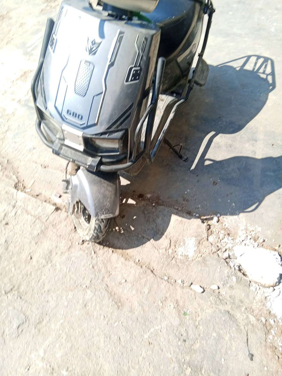 السلام عليكم هاي الدراجه شحن صار لي تقريبا شهرين ماخذها وسعرها اريده 750 ورقمي *********** دراجه جاهزه كل شيء ما بيها
