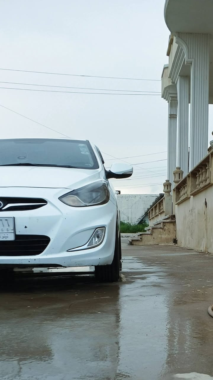 السلام عليكم اكسنت ٢٠١٣ للبيع سياره مو ناقصها شي ضرر سقف بدون صبغ بدون معجيون ومبدل بوند معاها طخم تايات + ويل كب الاصلي مالها للعلم سياره ٥ ويل كب كير مكينه شرط مكان السياره موصل حي السكر طالب علياها ٩٠ بيها مجال للشراي ***********
