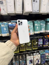 آيفون ١٢ برو ماكس • ١٢٨ • بصمة الوجه معطلة