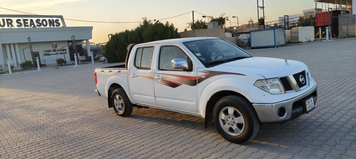 سلام عليكم
البيع 

نسان نيفارة

موديل ٢٠١٢ متجاية مصبوغة عام  شواصي مكفولة

رقم دهوك  بسمي سعر ٨٣ بهة مجال قليل  مكان نجف

مبايل ***********. او ***********
