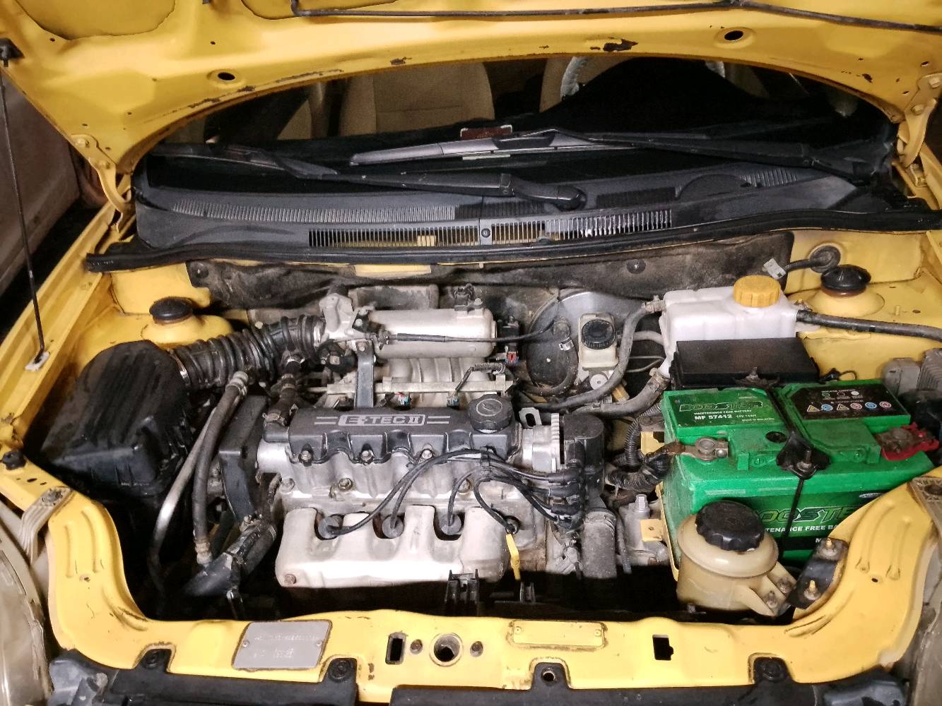 افيو 2009 خليجي مكينة 1400كير عادي سيارة معمرة وجاهزة رقم نكليزي نجف سيارة مصبوغة حزام مكفولة من الظربة والتبديل مكان السيارة نجف شارع الزيتون قرب كريت مول الموسراي لايتصل راجآ