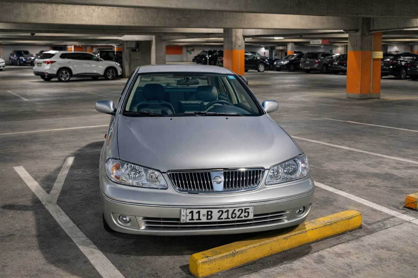 السلام عليكم،،، ***********
نيسان صني موديل ٢٠٠٦ ياباني اصلي خليجي نضيفه جدا استيراد مؤسسه السياره مصبوغه عام ما بيه قطرة معجون لأنه جانت جارده مكفولة من الحادث السياره بسمي شاشه اصليه أندرويد حساسات خلفيه كامره خلفيه كير محرك كلش زين تبريد صور للسياره قبل الصبغ موجوده سعر ٨٥ ورقه مكان السياره بغداد حي التجار 
أي استفسار بخصوص السياره ارجو الاتصال على الرقم *********** بغداد, العراق
