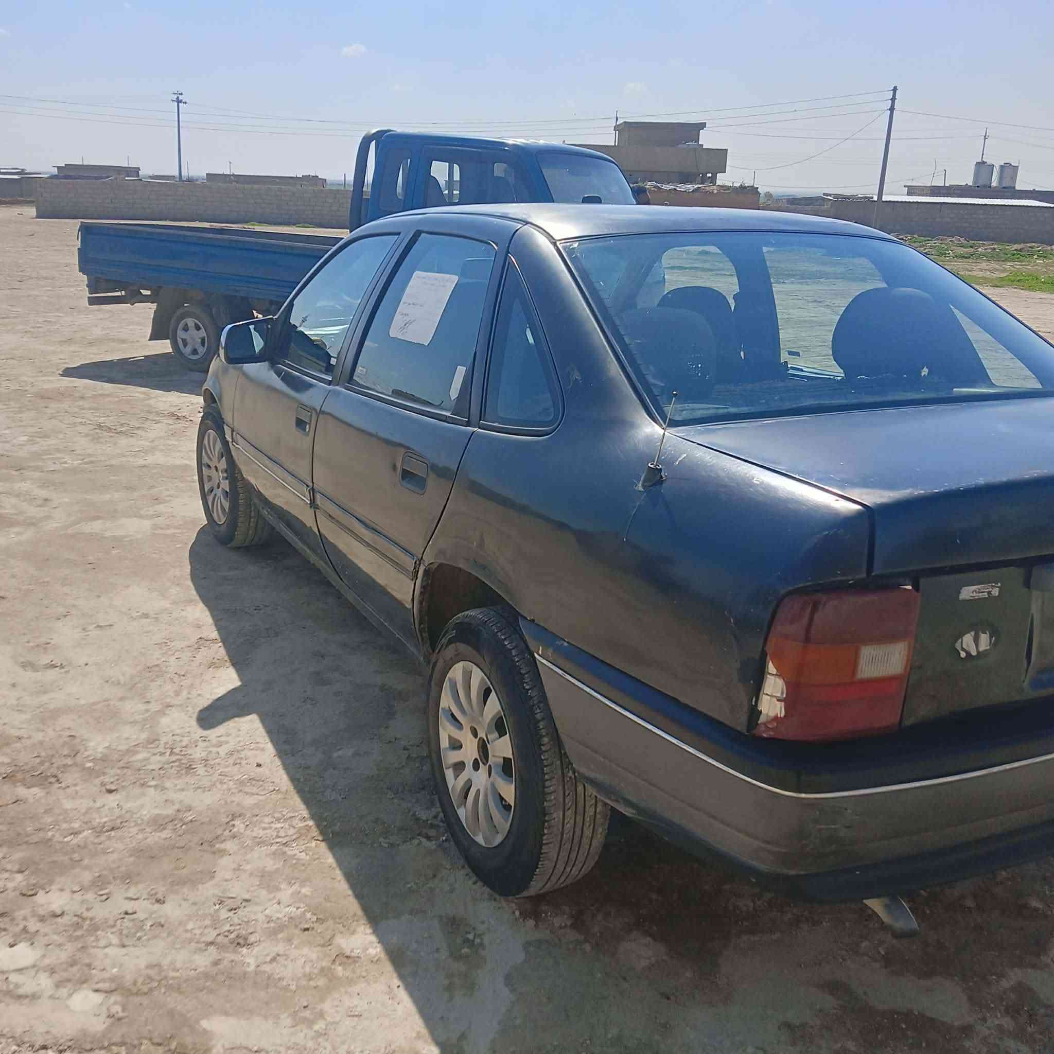 فكتره موديل ٩٢ صاحبها شرعي اني سنوي جديده عضم رقم نينوي نكليزي بعد ماطلع رقم بس استلم الوحات
اسعر ٣٣.    ***********
***********
