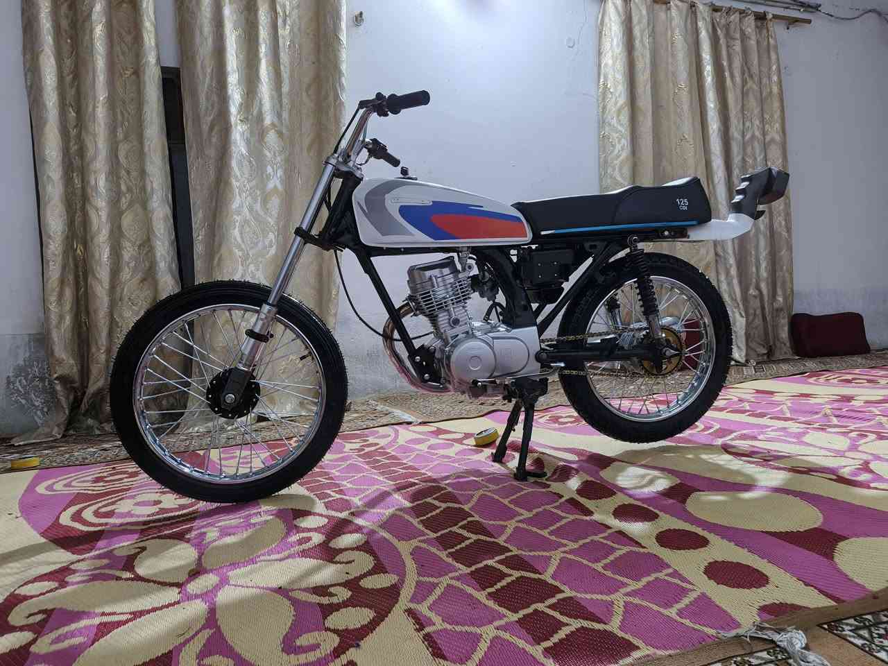 دراجه البيع مكينه شلامجه صاله 6 تايم من دراجه تعمرت السعر خاص  ***********
