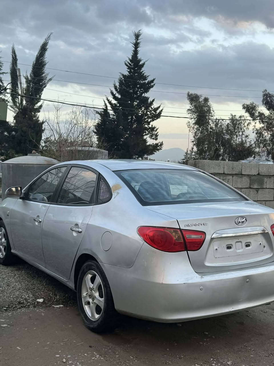 هۆندا ئەڤانتی 2010  ئیکۆ ، لێزەر
پێش و پشت کەپسە لێدراوی نیە ، سەقفی بەشەرت بواخی نیە، خایسی نیە ، سندوقی لۆکە ، کەڤەر گۆڕاو نیە ،  گێڕ و مەکینە بەشەرت. کوشن هیتەر 
نرخی 45 گەڵا مامەڵەیەکی کەم 
***********.    Viber Whatsapp
