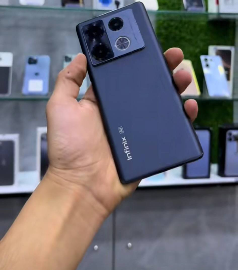 جهاز للبيع أو مراوس إيفون وتنطي فرق
انفنكسNOTE 40برو5G
ذاكره 256
رام 8+5
شحن لاسلكي جهاز مامفتوح خلاص
شحن فولل
مايصرف
صوت مخابره كله شغال أي خلل مابيه
السعر 300بيه مجال 
اتصل ***********
