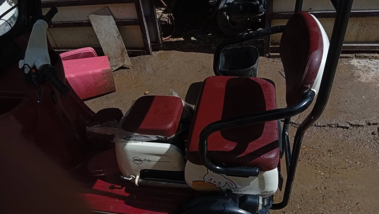 السلام عليكم دراجة شحن للبيع نضيفة السعر 500الف العنوان بغداد الطي رقم الهاتف ***********
