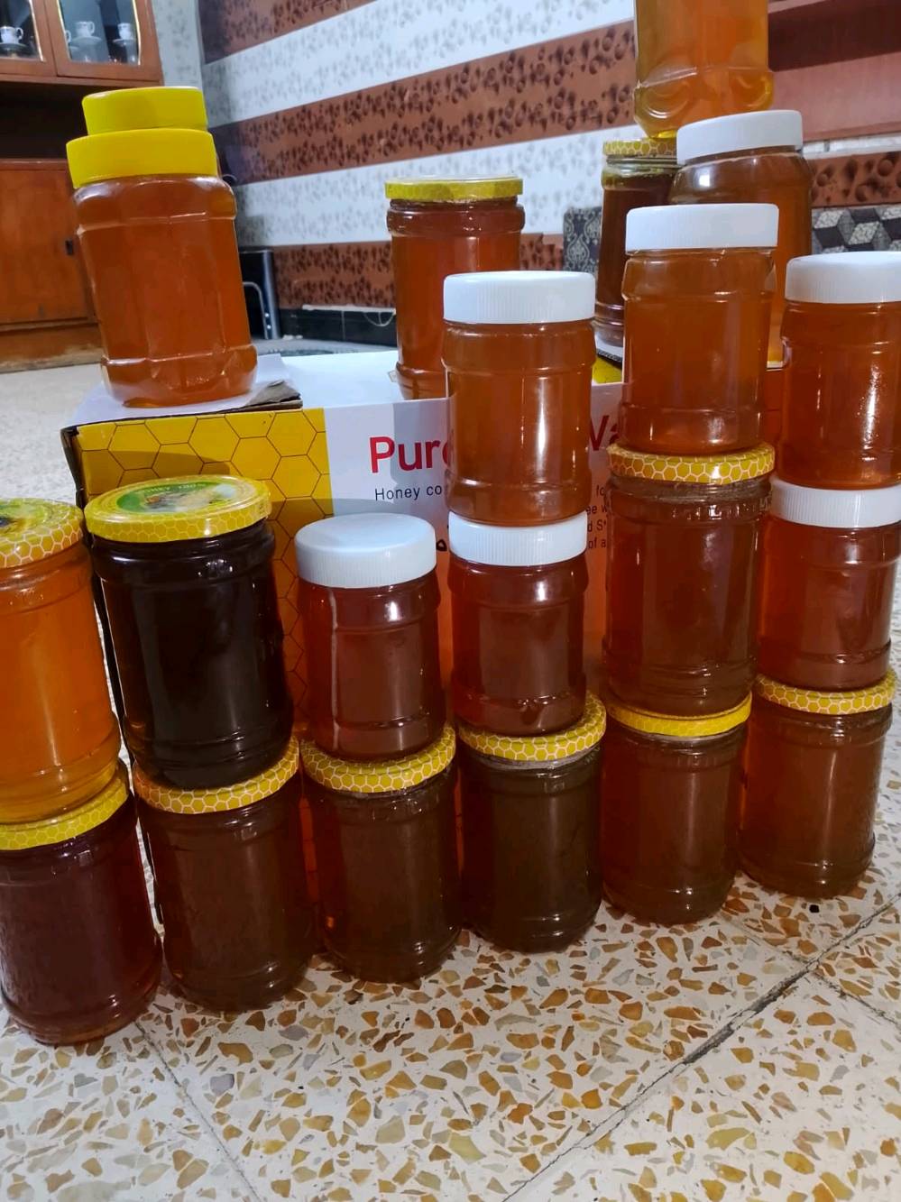 لدينا عسل طبيعي مال مناحلنا 
عسل كالبتوز و  عسل 🍯 حمضيات 
سعر الكيلو 45 الف 
كركوك حي عدن
***********