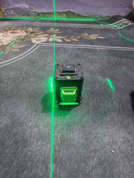 ليزر للبيع نضيف مستخدم قليل 
الاتصال ***********
