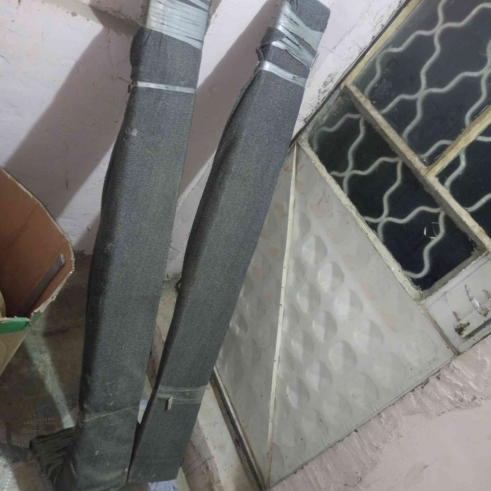 السلام عليكم ورحمة الله مصطبات بدون دوشمه بس هذا الغلاف عليهن الي بل صوره....... السعر 35.... العنوان كوفه حي ميسان 

رقم الهاتف... ***********

متواجد خاص ورقم الهاتف موجود 💁‍♂️💁‍♂️
