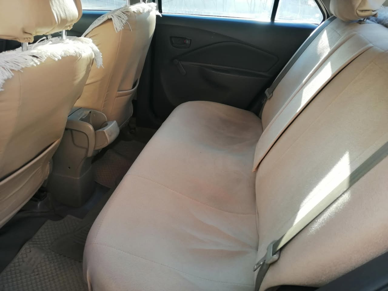 Toyota Yaris 
تۆیۆتا یارس
مۆدێل/2009
گێڕ عادی 
ڕەقەم سلێمانی 
سەنەوی نوێ تا 2031
3 شوێنی بچووک (کارت) ە

نرخ/90$
بۆ پەیوەندی / ***********
