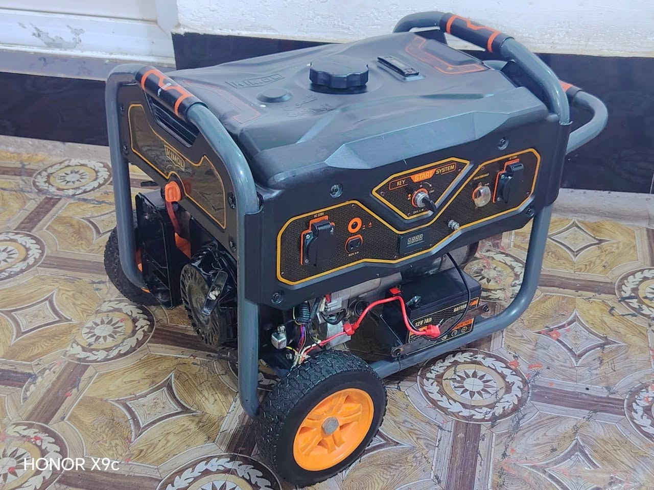 للبيع مولد كايمول  كوري شركة شموخ الرافدين 3كيفي 12امبير غنيه عن التعريف سلف وحبل نقص فقط الباتري  كهربا مستقرة اقتصاديه بصرف البنزين صوت هادا نكرة بالتشغيل ((السعر ١٧٠)). الشراي يتصل ((***********)) يوجد خدمة توصيل 🚕 المكان بغداد التاجي
