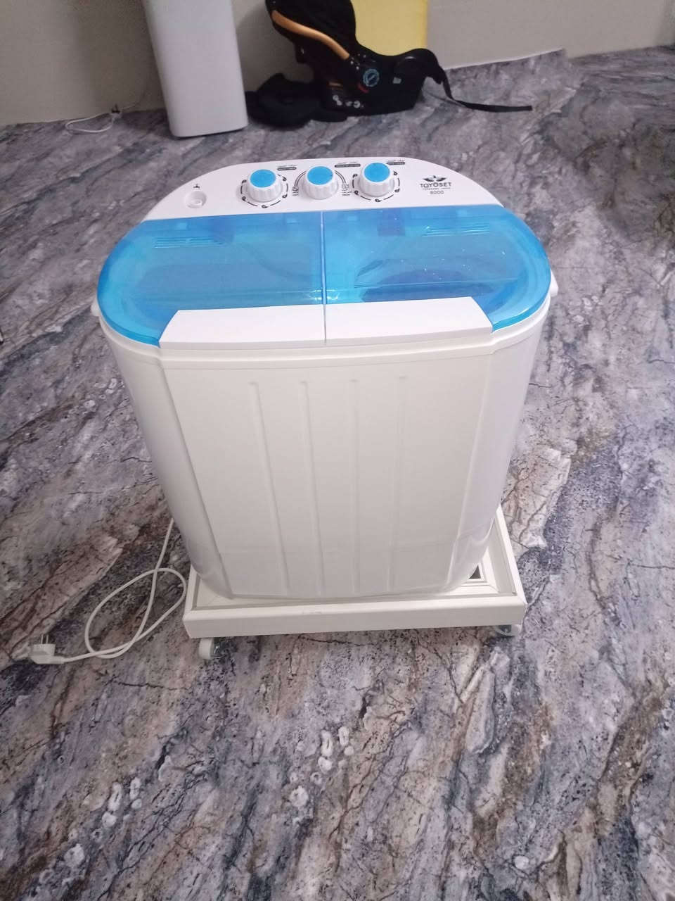 غساله للبيع حجم صغير سعر ٤٠ شرط الجديد والفحص عنوان حي العسكري قرب جسر ليلان رقم م ***********
