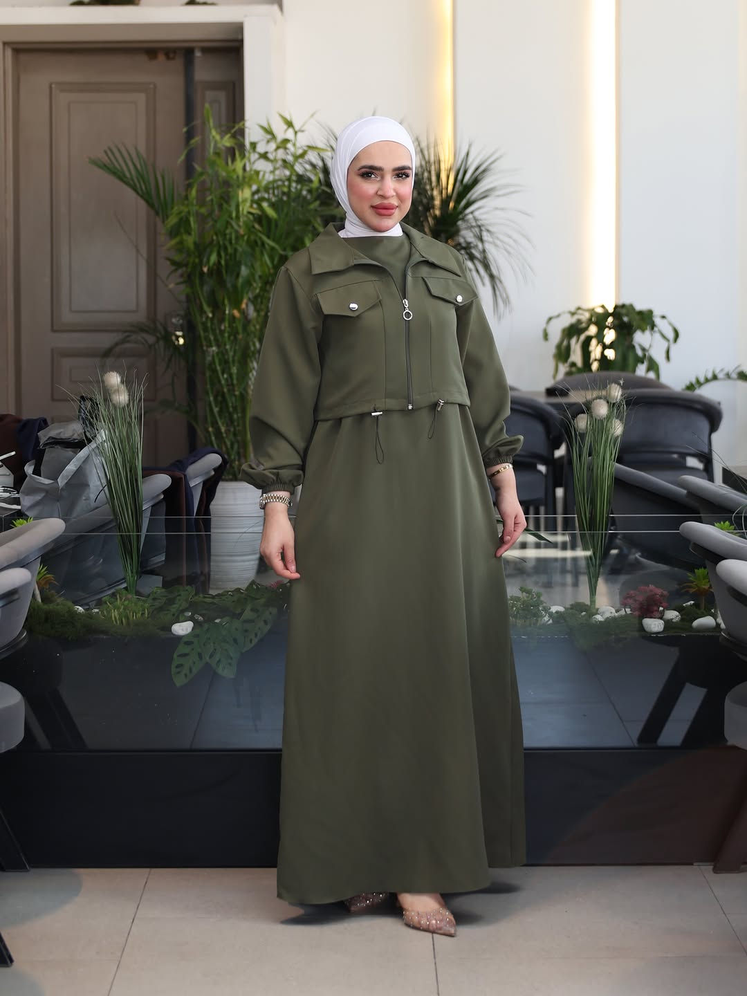 ترى الفستان ميختلف على جماله ثنين 👌🔥 تريدي سبورت  تريدي رسمي يعني حرفيا الموديل الي يستحق نسمي جوكر ✨ و الأهم خامته القطنيه البارده تجنن بنات … توفر ب 5 الوان 💖 طبعا الموديل بتصويرنا الخاص و اي اختلاف عن الصوره ارفضي فورا مع المندوب ✔️

القماش دابل صيفي 🌼
القياسات من 38 الى 46 🌼

العنوان بغداد كراده داخل شارع العطار داخل مجمع نسوان 🏬

متوفر خدمة توصيل داخل بغداد و كافة المحافظات 🚚

للحجز او الاستفسار يرجى مراسلة الصفحة لطفاً 💌


**إذا كنت صاحب هذا الإعلان وتريد حذفه لأي سبب، رجاءا أرسل رسالة إلى الدعم الفني**