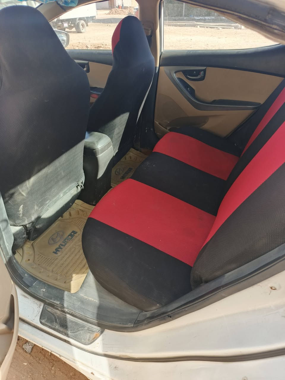 النترا2013 سياره مكلوبه ومصلحه راعيهه متوفي سياره اصوليه 
سعرهه 55 ورقه وبيهه مجال
