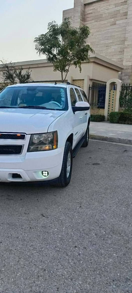 السعر 160 وبيها مجال 
سوبر بان 2009 رقم سليمانية اجرة السنوية 2029 مكينة 5300 كير 700اكسل حدادية كلها جديدة بيها جاملغ امامي فقط السيارة كلش جديدة احلى من الصور ماتصرف عليها ربع مكان السيارة العمارة ***********
