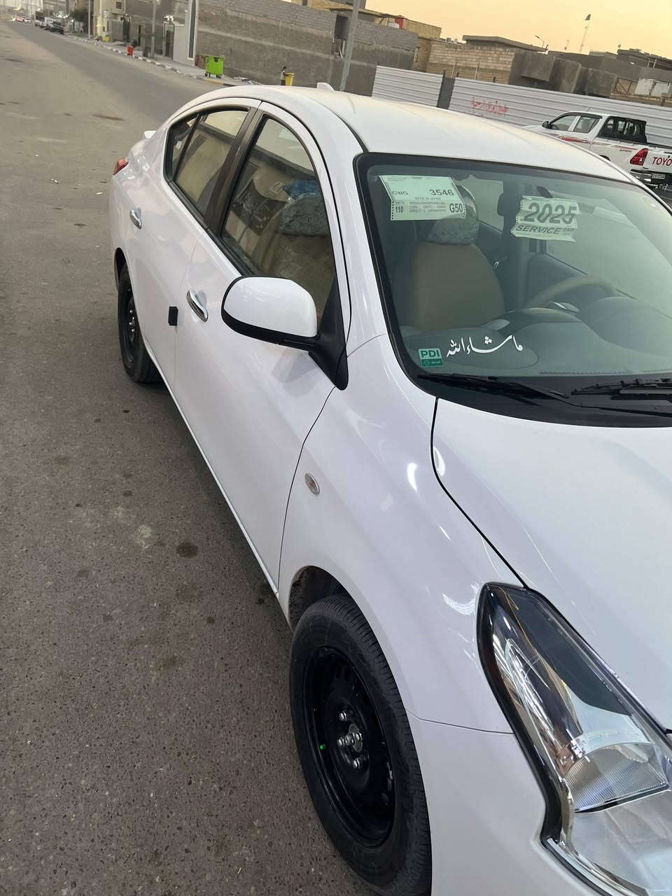 سلام عليكم نيسان سني هندي 🇮🇳 
موديل 2025
سياره جديده ماشيه13
مكاني بصره طوبه ونخيله
سعر 137وبيه مجل 
***********
