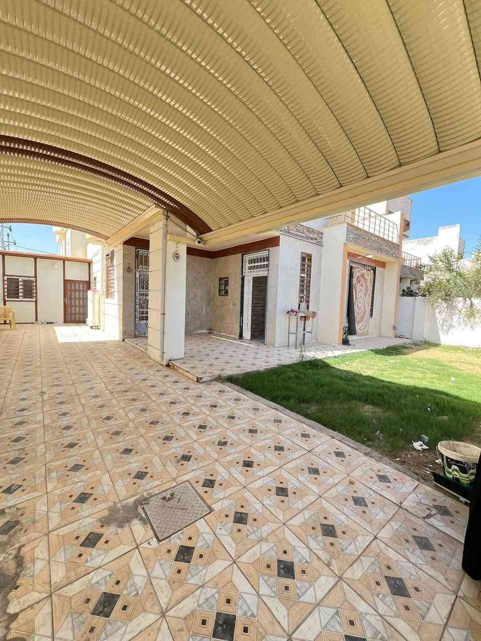 🏠دار للبيـــــــــع
(موقع مميز) (سعر مناسب نسبتاً لأسعار المجمع)
فـٓــــي مجمــــــع أرض بابـــــــل
الطابقيــن بالبدايـــة سنتـــر علــىٰ شـارع المجمــع الرئيســي
ـــــــــــــــــــــــــــــــــــــــــــــ
المساحــــــة // 285م رگــــــن #طابــو #مـــلك #صــرف
الواجهـــــــــة // 14.25م
النــــــــــــــزال // 20م
ـــــــــــــــــــــــــــــــــــــــــــــ
🧱🏗️ الطابــــــــــق الأرضــــــــــي
غرفــــــــــة وصالــــــــــة وهـــــــــــول ومطبــــــــخ حــــــــار وبــــــــارد ومجـمــــــــع صحيـــــــــات وگــــــــــراج وحديقــــــــــة ...
ـــــــــــــــــــــــــــــــــــــــــــــ
🧱🏗️ الطابـــــــــــق الثانـــــــــــــي
غرفتيـــــــــن وهـــــــــــول ومجمــــــــــع صحـــــــــــيات ...

ـــــــــــــــــــــــــــــــــــــــــــــ💲
للأستفســـــــار عــــــن السعــــــــر يرجـــــــىٰ الأتصـــــــال
ـــــــــــــــــــــــــــــــــــــــــــــ💲
مكتـــــب
  🌛🌐الخــــارطــــة العقـــــاريــــة🌐🌜
الكائـــــــــن
   فـــي ⇩ حـي_الطيـاره_شـارع_25_الـرئيســي_قــرب
_المــــدرس_حسيـــن_طيــــاره
0️⃣7️⃣8️⃣2️⃣5️⃣2️⃣1️⃣2️⃣5️⃣6️⃣5️⃣📲
___________________________________
_____________________________________________
