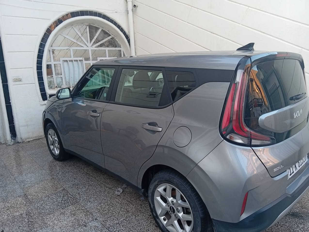 كيا صول موديل 24
بدون حادث كلين تايتل 
رقم بغداد باااااسمي
***********
السعر 165
