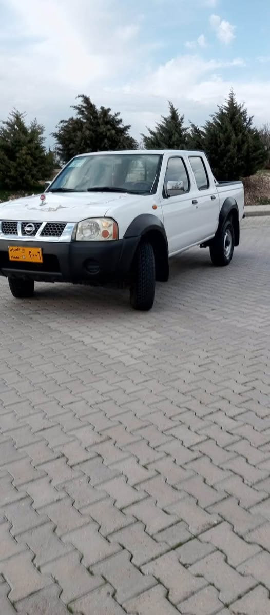 له سليمانيم  ***********
نيسان ده بل اكسل  2006 ناو سور سفر كيلو مه تر تاقانه 60 هه زار رويشتوه هه مو گياني شه ريكه گيرو مه كينه ي نه كراوه ته وه له سه ر ده قي شه ريكه ماوه ته وه علوجه دوبه يه هه موو پليته كاني پيوه يه چوار تايه ي لوك جام كاره با تاقانه ي هه مو ايراق وه سفي ناويت هه لگيراوه له سليمانيم *********** واتساپي له سه ره السليمانية, العراق
