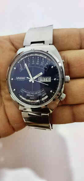 السلام عليكم.. ساعة مالتي شخصيه واريد ابيعها اعتذر ماعندي اي توصيل مكاني بغداد بالرصافة.. اورينت دولي انتاج 1978 نظافه فول الشراي يجي خاص او يتصل اهنا اعتذر ما ارد عل تعليقات....   ***********
