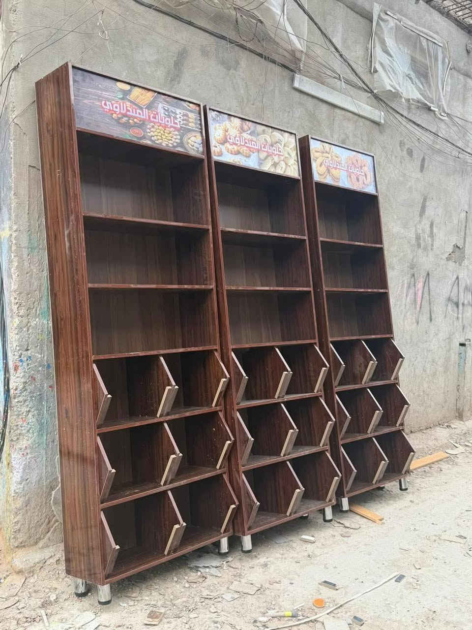 قطعة فقط رفوف ب٦٠ وقياسات حسب طلب وتوصيل موجود ‏‪***********‬‏

