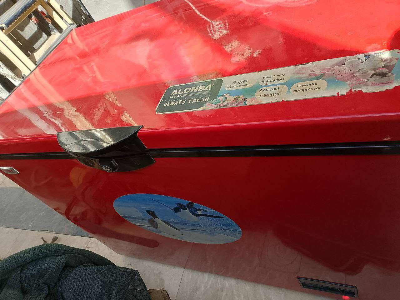 مجمدة للبيع السعر 65 وبيها مجال
فقط مثقوبة وموطور شغال


**إذا كنت صاحب هذا الإعلان وتريد حذفه لأي سبب، رجاءا أرسل رسالة إلى الدعم الفني**