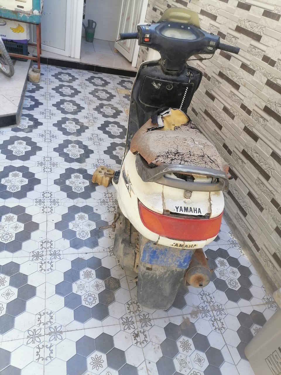 السلام عليكم دراجه فراشه للبيع متروكة طافيه ابيع كوم حديد السعر 130وبيه مجال للشراي  المكان الحمزة الغربي ***********
