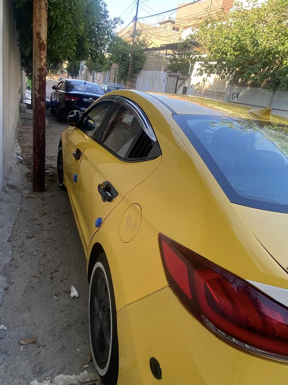 السلام عليكم
سياره للبيع
موديل 2018
تحكمات ستيرن
مري شفط
بصمه 
محرك كير شرط
محرك 1600GDi
منضومه غاز
سياره بسمي شرط التحويل 
هيئه غرامات ماعليها
هزه جديده
رقم انكليزي 
سعر 135 او بيها مجال
للتواصل *********** واتساب

*********** للاتصال 
مكان السياره موصل الجانب الايسر
حي السكر
